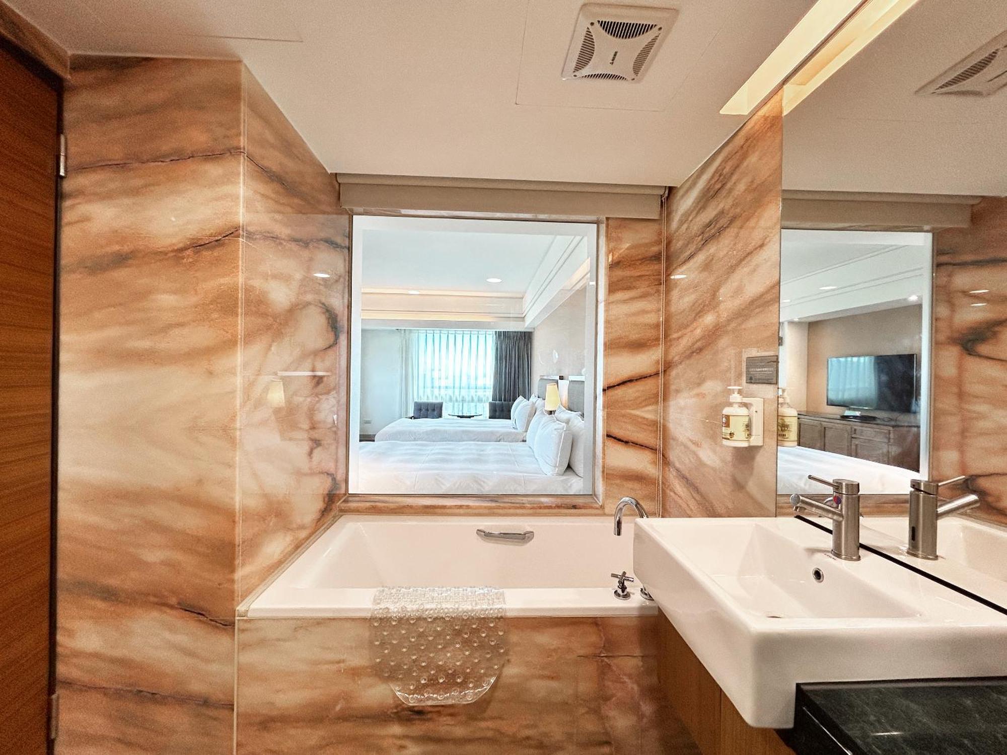 Azure Hotel Hualian Zewnętrze zdjęcie